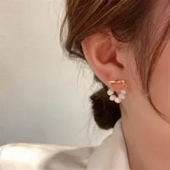 パール ピアス　フープ バロックパール ゴールド　韓国　可愛い　4粒　クリスマス