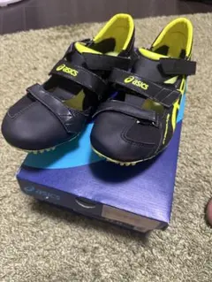 asics 陸上競技用スパイクシューズ