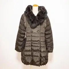 美品　シキシャ　ファー付ダウンコート　サイズＬ　ブラウン