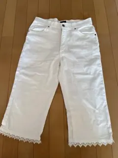 SOMETHING EDWIN デニムパンツホワイト　レース付きサイズ32×32のサムネイル