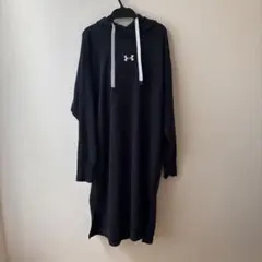 Under Armour フード付きロングワンピース ブラック