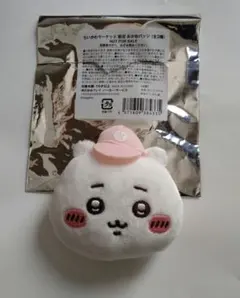 ちいかわマーケット　ノベルティ　おかおバッジ ちいかわ