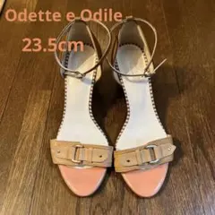Odette e Odileベージュ　ストラップサンダル