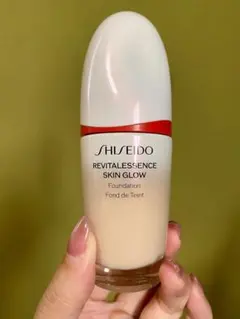 SHISEIDOエッセンス スキングロウ ファンデーション140