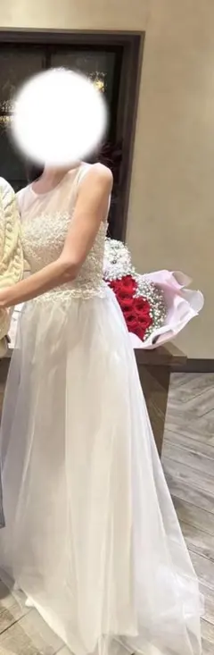 ホワイトAラインウェディングドレス