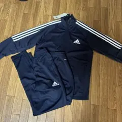 新品 adidas セレーノ トラックスーツ140 ネイビー 定価7689円 - メルカリ