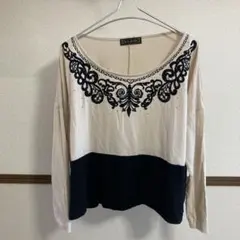 CECIL McBEE 刺繍入り長袖トップス