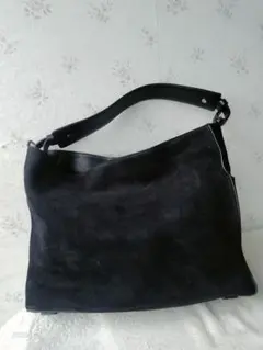 All Saints ブラック スエード ショルダーバッグのサムネイル