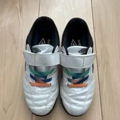 Umbro サッカーシューズ　18.0センチ