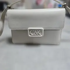 チャールズアンドキース ホワイト ショルダーバッグ