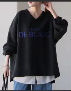 HUG.U ブラック Vネックセーター