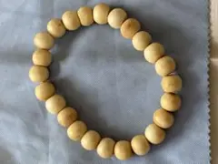 カレンシルバー三角ソリッドビーズ ブレスレット - メルカリ