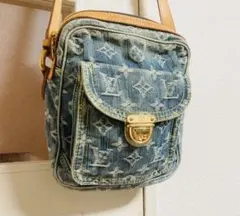 Louis Vuitton デニムショルダーバッグ ルイ・ヴィトン(LOUIS VUITTON) モノグラム・デニム(Monogram Denim