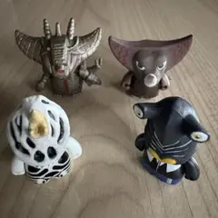ウルトラ怪獣　ペガッサ　シーボーズ　グランドキング　ゴモラ　フィギュア　4セット