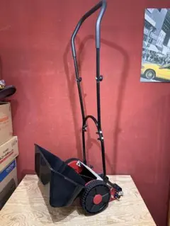 手動芝刈り機 20cm ピンク/グレー 手動芝刈り機 20cm ピンク/グレー - メルカリ