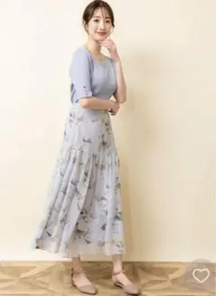 ぼかし花柄シャイニースカート　　サックス