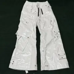 COZY WORLDWIDE WHITE カーゴパンツSサイズ - メルカリ