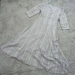 ★b1338 ナイスクラップ【F】レース模様のライトグレー 長袖ワンピース