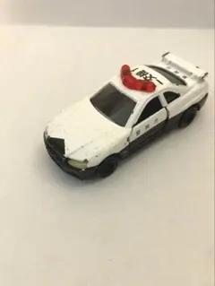 トミカ　日産　スカイライン　GT-R34 パトカー　TOMY 1998 中古品