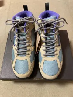 新品HI-TEC スニーカー 25.5㎝