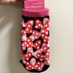 新品　ディズニー　ミニーマウス ソックス 赤と黒　リボン　18〜21センチ