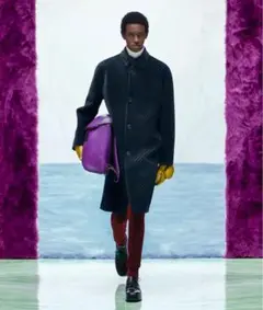 PRADA 21aw コーデュロイコート　サイズ46のサムネイル