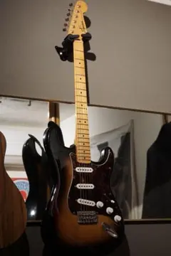 Squier Classic Vibe ストラトキャスターのサムネイル