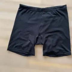 ユニクロ　ヒートテックインナー　スパッツ　レギンス　1分丈くらい　M