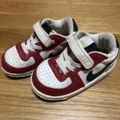 【13】NIKE ベルト付きスニーカー 赤白紺