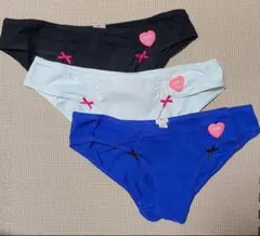 【新品！】VICTORIA'S SECRET PINK ショーツ3枚セットのサムネイル