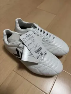hummel VORHART サッカースパイク ホワイト - メルカリ