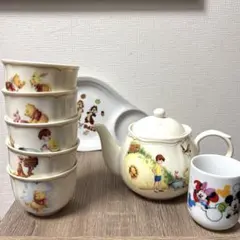 【三郷陶器 Sango】くまのプーさん ティーポット＆湯のみ5客セット 三郷陶器 Sango】くまのプーさん ティーポット＆湯のみ5客セット