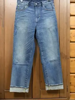 ⭐︎おすすめ美品⭐︎ テチチ　ロールアップ ストレートデニムパンツSのサムネイル