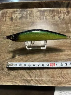 Item thumbnail for item 8228294f-96d3-4727-8b9c-05ee0563b9ee