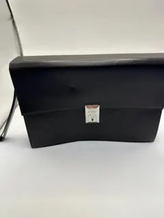 dunhill ダンヒル クラッチバッグ セカンドバッグ レザー カギ付き 黒
