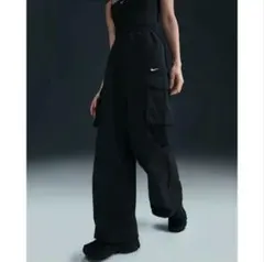 ナイキカーゴパンツ