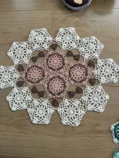 ハンドメイド レース編みマット 4枚セット