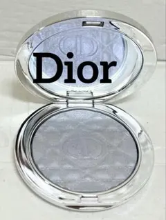 ディオールスキンフォーエヴァーグロウ ルミナイザー　05ブルーストロボ