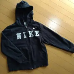 ナイキ  パーカー  フード付き スウェット  S  黒  140