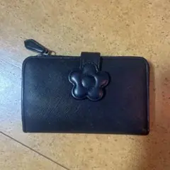 マリクワ　黒　財布