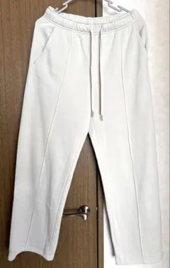 GU ホワイト ウエストゴム パンツ