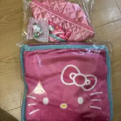 31 サーティーワン　ハローキティ ブランケット　チャーム　ポーチ