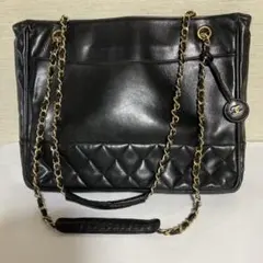 CHANEL マトラッセココマークブラック ラムスキンチェーンショルダーバッグ