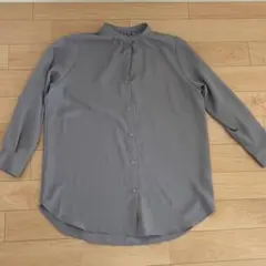 GU レディース グレー 長袖 ノーカラーシャツ Mサイズ
