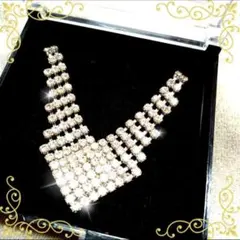 エレガント V字型 クリスタルネックレス