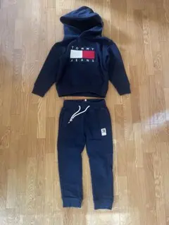 TOMMY JEANS セットアップ