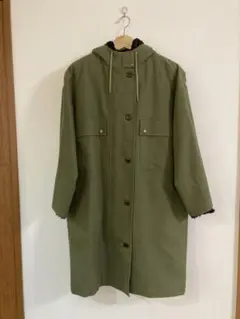 フード付きオリーブグリーンモッズコート