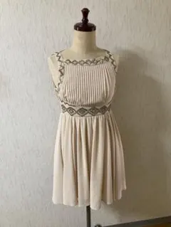 ラグナムーン❣️可憐なパーティドレス。最終値下げ。かわいい！