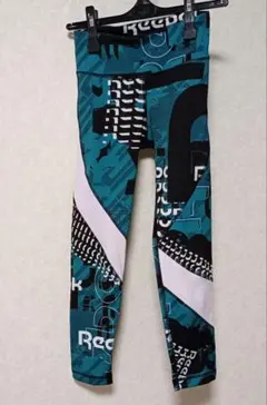 Reebok グラフィックレギンス　グリーン　美品　Мサイズ　ヨガ　ジム