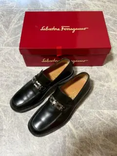 FERRAGAMO フェラガモ ガンチーニ 金具 レザー ローファー 7.5のサムネイル